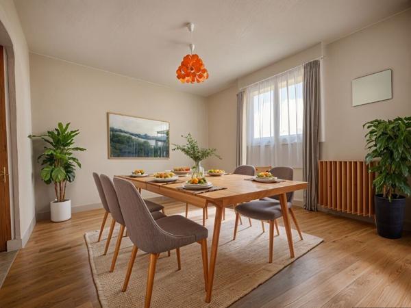 Maison  de 4 Chambres - Bourg sous la Roche