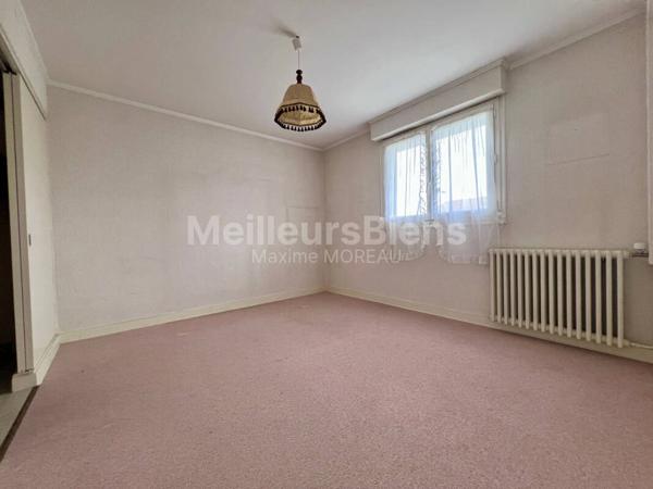 Maison  de 4 Chambres - Bourg sous la Roche