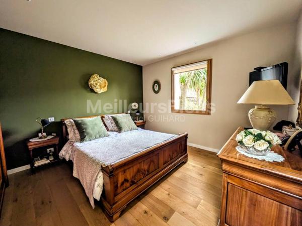 44420 - Proche commerces, maison T6 avec dépendances