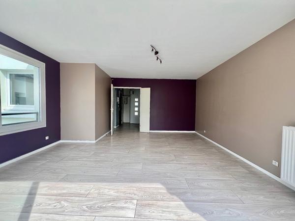 T2 de 53 m2 avec BALCON et place de PARKING