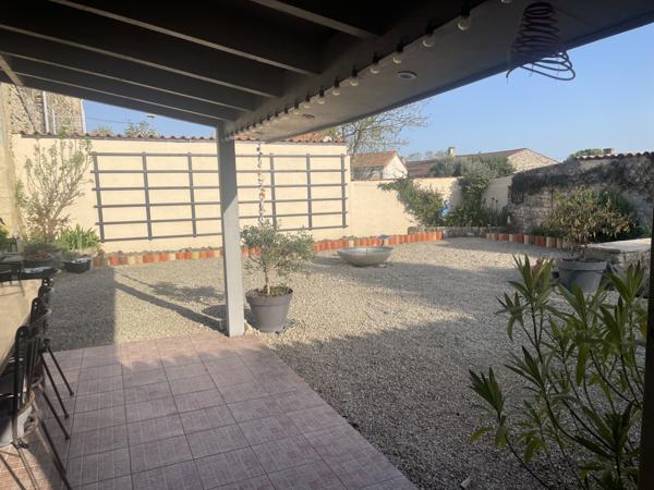 Charmante maison de village  Courant (17330)