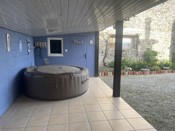 Charmante maison de village  Courant (17330)