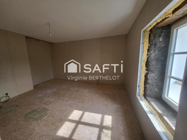 MAISON EN COURS DE RENOVATION SUR NIORT!