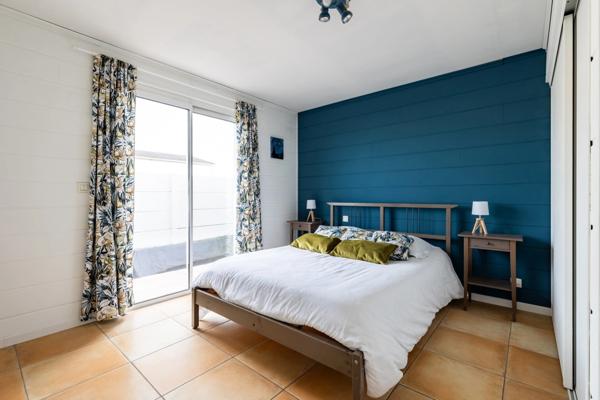 Gujan-Mestras – Local d’activité récent avec habitation indépendante