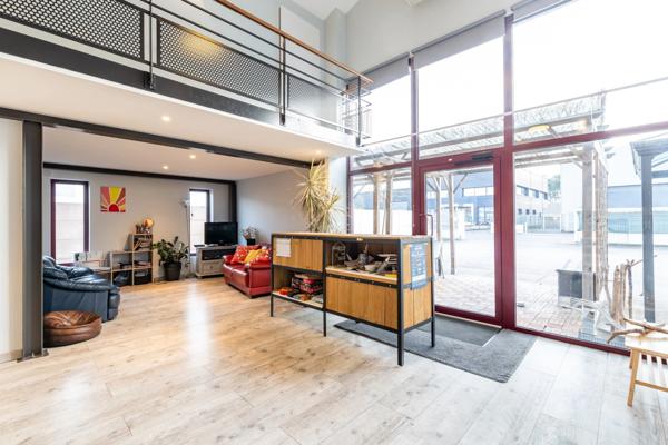 Gujan-Mestras – Local d’activité récent avec habitation indépendante