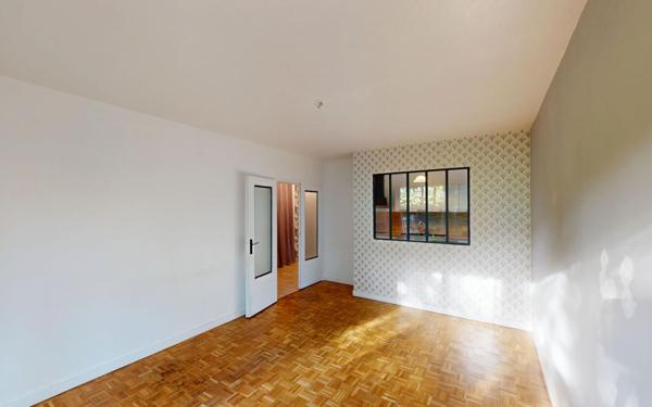 Appartement à vendre    3 pièces • 61,87 m2 Saint-Étienne