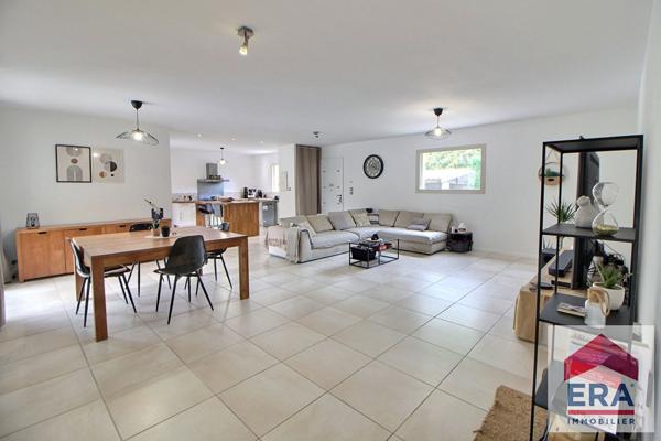 Maison Saint Montan 5 pièce(s) 130 m2