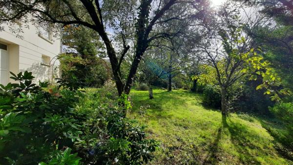 Maison 111m2 sur sous-sol complet  Jonzac (17500)