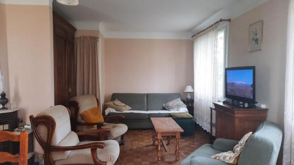 Maison 111m2 sur sous-sol complet  Jonzac (17500)