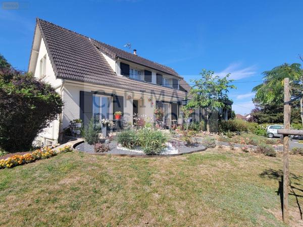 Maison à vendre à Bonneval dans l'Eure-et-Loir (28800), ref : RC/960