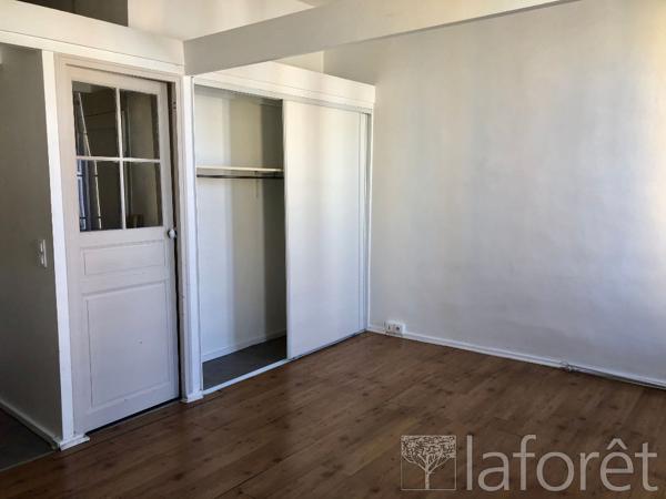 Location appartement Martigues - 1 pièce(s) - 23 m² - 542 €/mois