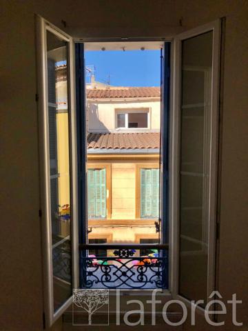 Location appartement Martigues - 1 pièce(s) - 23 m² - 542 €/mois