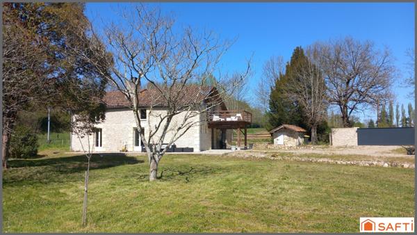 Maison pierre 180m2, 4 chambres sur parcelle 1hectare