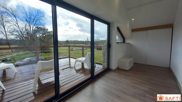 Maison pierre 180m2, 4 chambres sur parcelle 1hectare