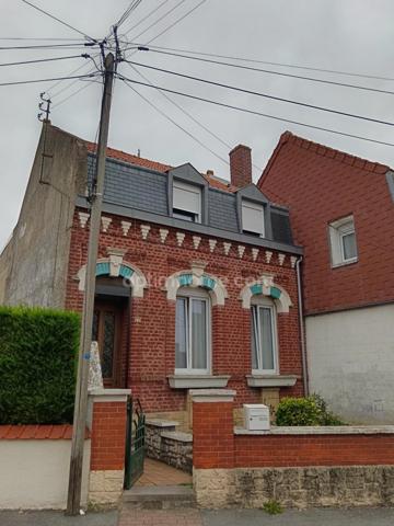 Maison à vendre à DAINVILLE (62), de 130 m², entièrement rénovée en 2021.