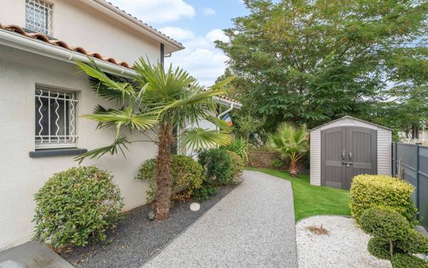 Maison à vendre    5 pièces •  Biscarrosse