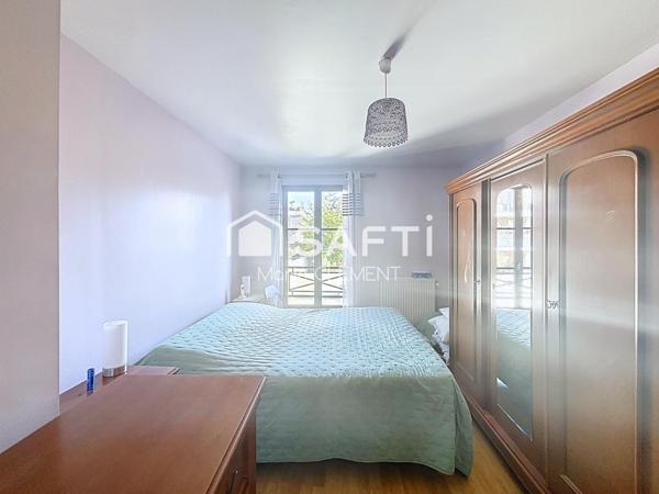 Maison individuelle de 92 m2 en impasse, 3 grandes chambres, garage.