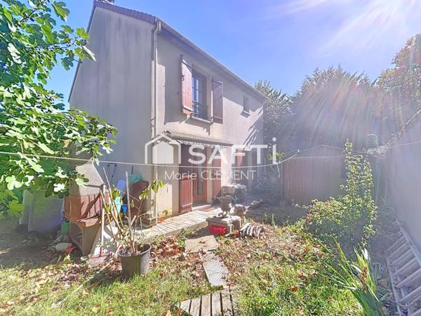 Maison individuelle de 92 m2 en impasse, 3 grandes chambres, garage.