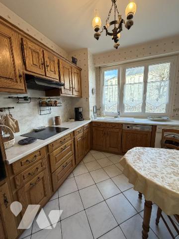 APPARTEMENT 3 CHAMBRES AVEC BALCON - Garage et cave