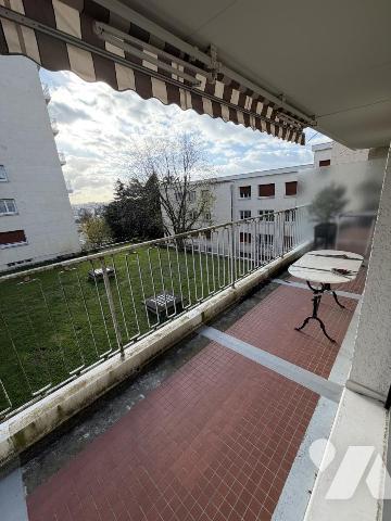 APPARTEMENT 3 CHAMBRES AVEC BALCON - Garage et cave