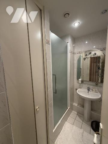 APPARTEMENT 3 CHAMBRES AVEC BALCON - Garage et cave