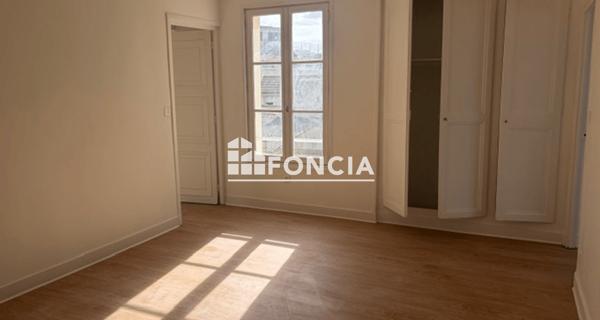 Location Appartement 2 pièces 44 m² - Château-thierry 02400