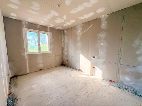 Propriété en pierre – 360 m² – 1,5 hectare – Oliviers – Projet d’exception à finaliser