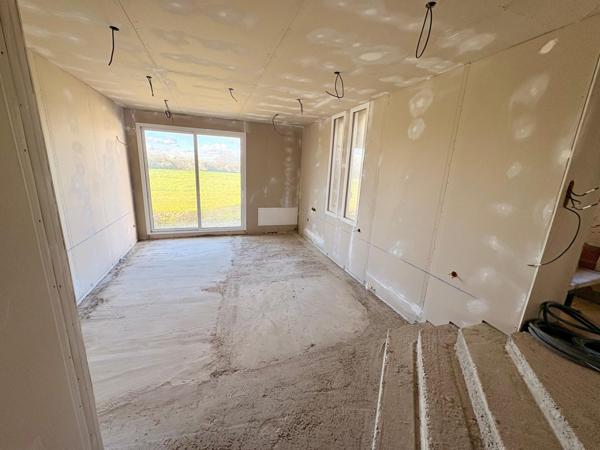 Propriété en pierre – 360 m² – 1,5 hectare – Oliviers – Projet d’exception à finaliser