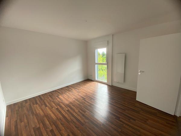 MAISON A VENDRE ANGOULINS 2 CHAMBRES , GARAGE , JARDIN ,  Angoulins