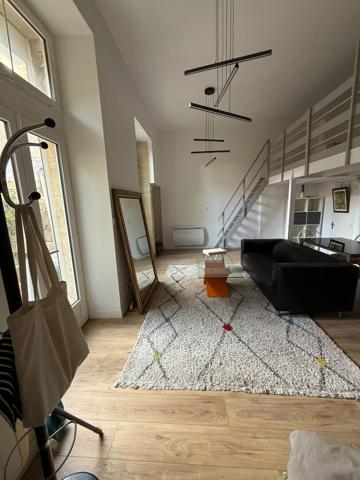 Appartement T1bis et son jardin à Bordeaux Sainte Croix