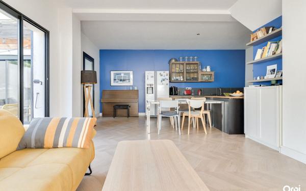 Maison à vendre    5 pièces •  Marseille 8