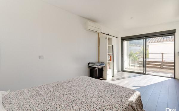 Maison à vendre    5 pièces •  Marseille 8