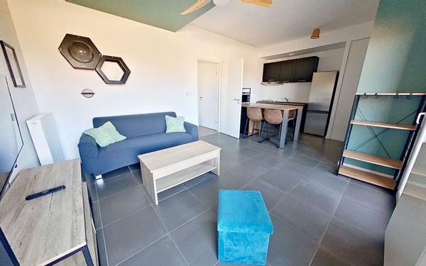 Appartement à louer    2 pièces • 42 m2 La Tour-de-Salvagny