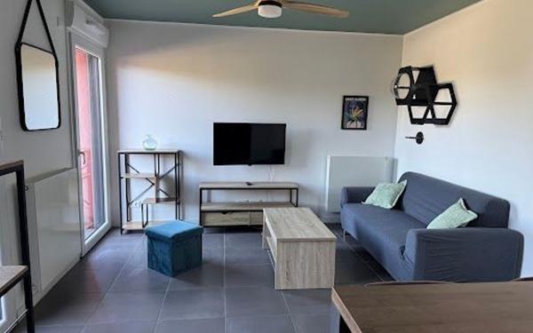 Appartement à louer    2 pièces • 42 m2 La Tour-de-Salvagny