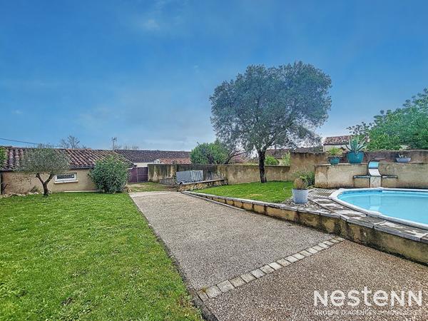 A Vendre 2 Maisons en pierre de caractère avec jardin et piscine au centre de Lectoure.