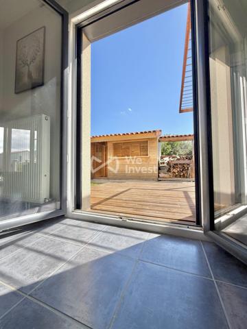 Villa de type 5 de 2016 de 113 m2, garage, dépednances, jardin.