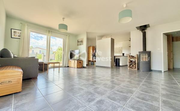 Villa de type 5 de 2016 de 113 m2, garage, dépednances, jardin.