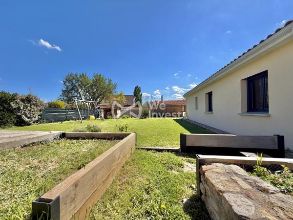 Villa de type 5 de 2016 de 113 m2, garage, dépednances, jardin.