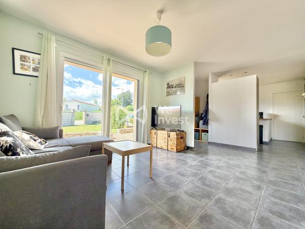 Villa de type 5 de 2016 de 113 m2, garage, dépednances, jardin.