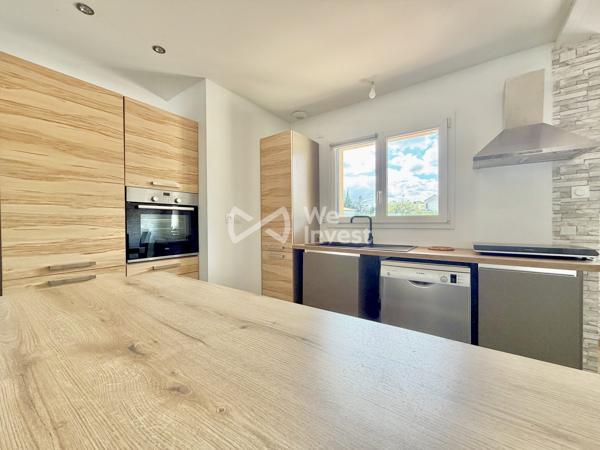 Villa de type 5 de 2016 de 113 m2, garage, dépednances, jardin.
