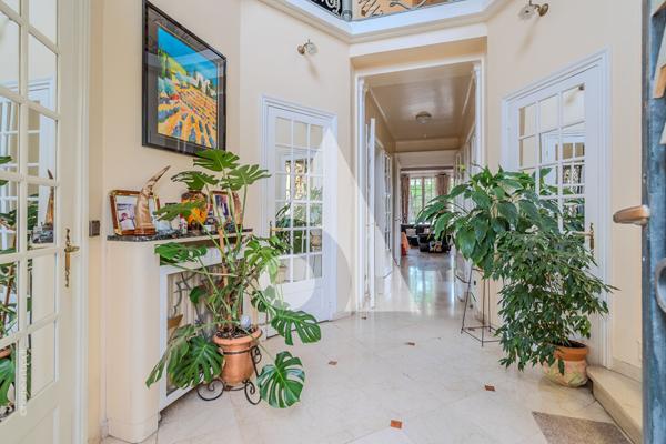 Maison 9 pièces 300 m2