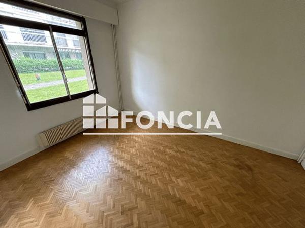 Location Studio 28.8 m² - 15 RUE JEAN ROGER THORELLE Bourg La Reine 92340