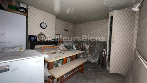 Appartement entièrement à rénover proximité canal Saint Martin