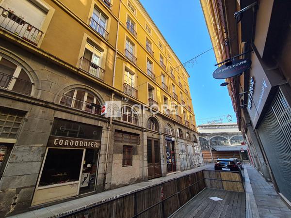 Location appartement Grenoble - 1 pièce(s) - 17 m² - 550 € par mois