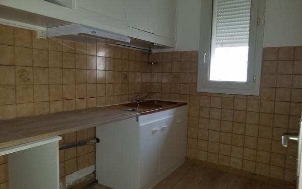 Appartement à louer    2 pièces •  Marignane