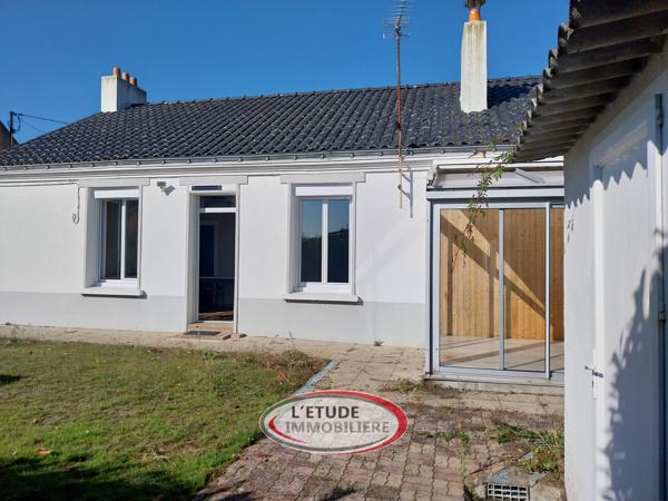 STE PAZANNE BOURG : maison de plain pied avec dépendances, sur 553 m² de terrain !
