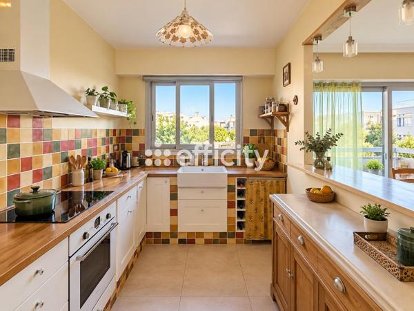 Appartement
         2 pièces
        - 65 m² 615 000 € *