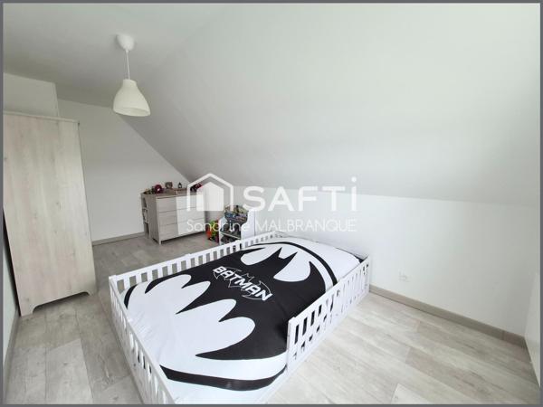 Maison individuelle 140 m2,3 chambres, véranda, garage et jardin clos