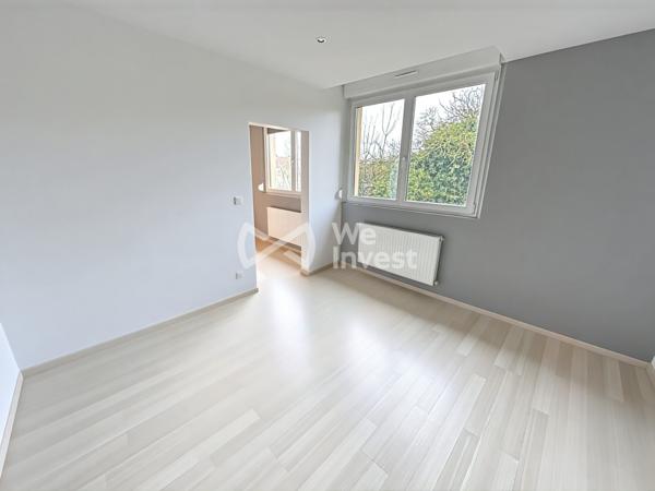 À Hettange-Grande appartement meublé déjà loué avec parking et cave privatifs : un investissement rentable dès l’acquisition.