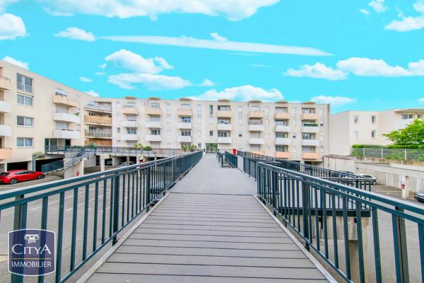 Appartement à vendre 2 pièces 42.59m² Poitiers (86000)